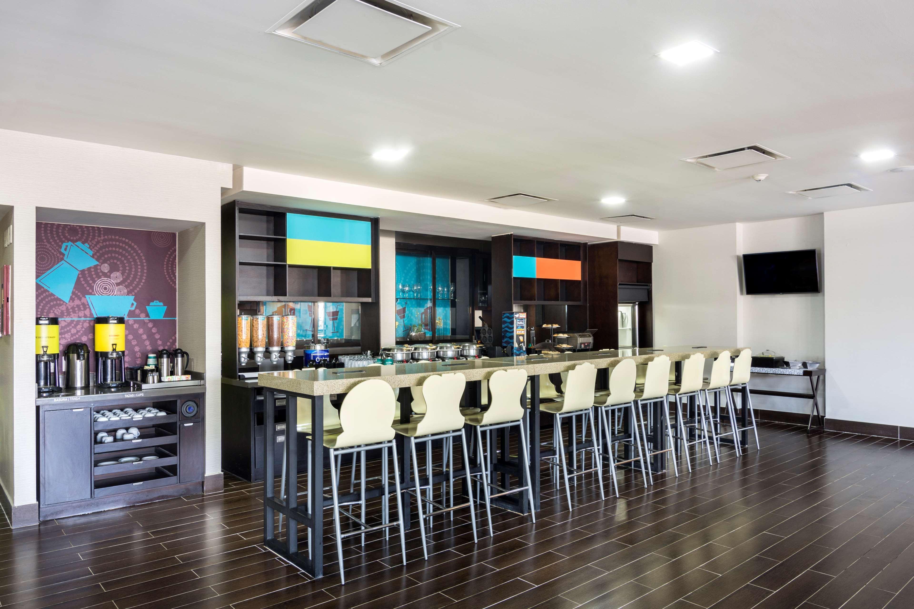 Homewood Suites By Hilton Queretaro Ngoại thất bức ảnh