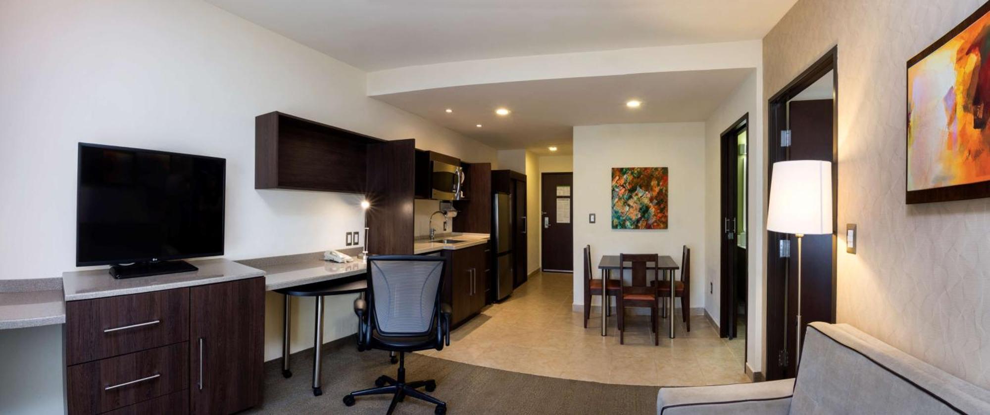 Homewood Suites By Hilton Queretaro Ngoại thất bức ảnh
